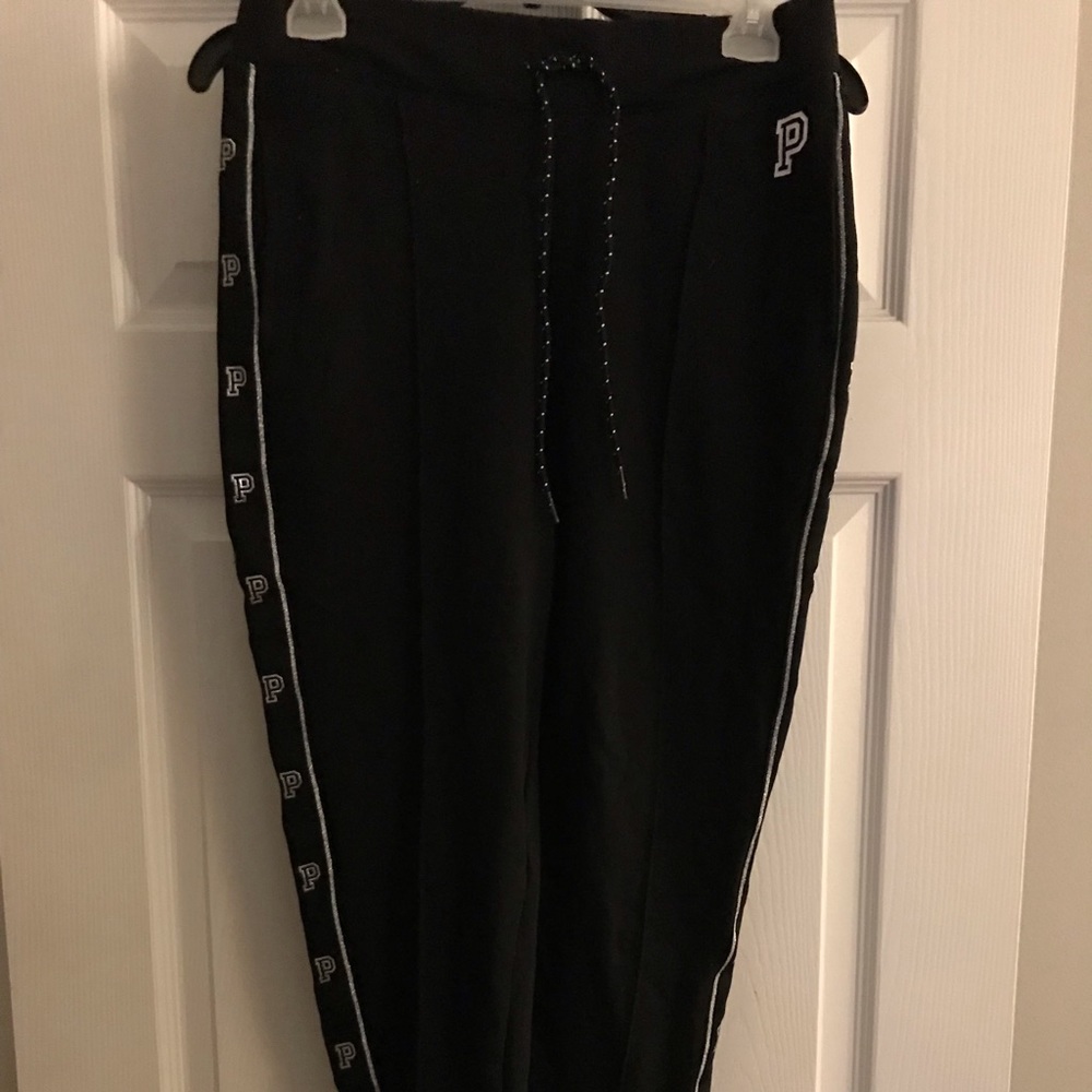 VS Pink joggers
